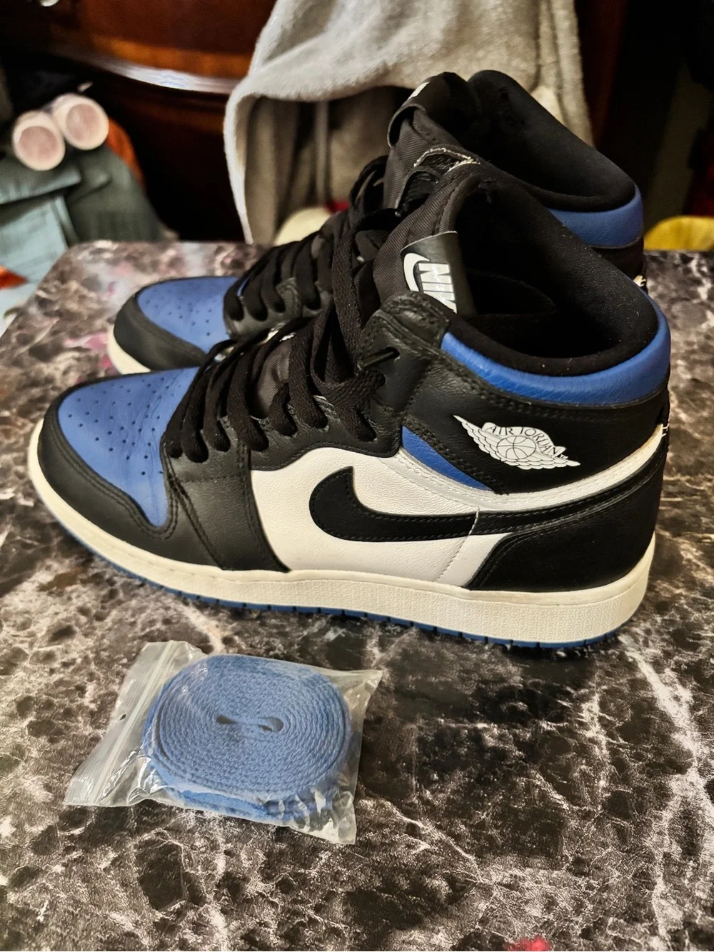 Air Jordan 1 Retro High OG GS 'Royal Toe'